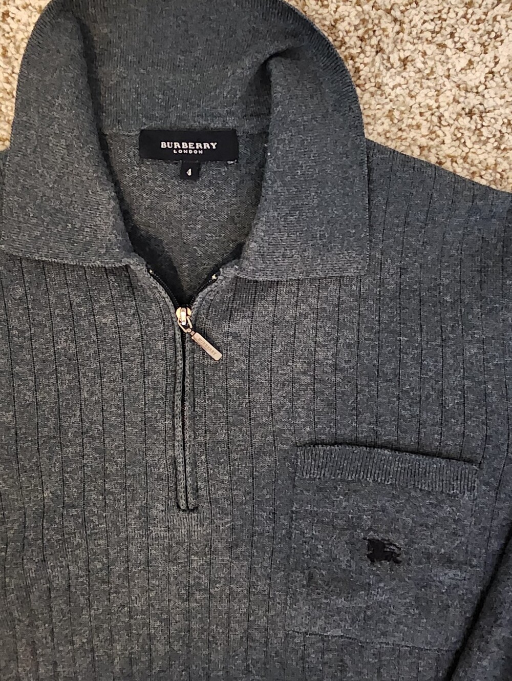 BURBERRY London Men’s Knit Sweater Charcoal, Merino Wool. Sz 4 Y2K Quiet Luxury